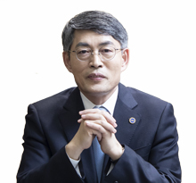 The 9th Chancellor Dr. Soon Tak Suh